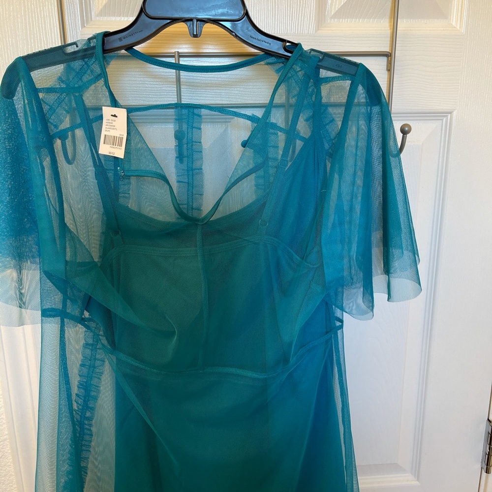 Mesh Blouse - Picture 5 of 10